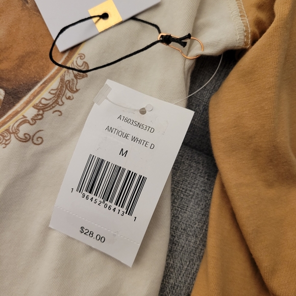 New Yellowstone cropped girls shirt, M - Picture 4 of 5